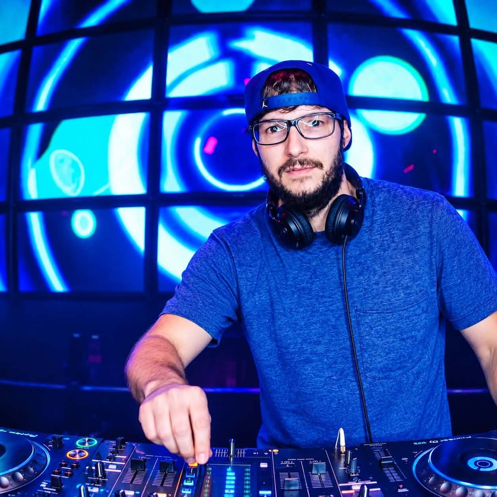 DJ Vostix – Ondřej Vostárek